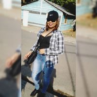 Sarah Reyes Photo 17