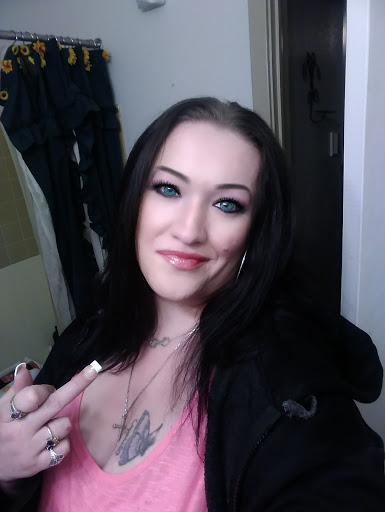 Heather Griffith Photo 34