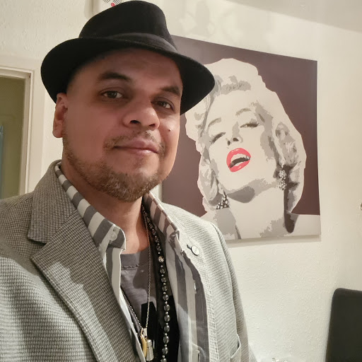 Gary Rivera Photo 16