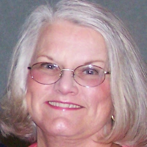 Sue Thompson Photo 26