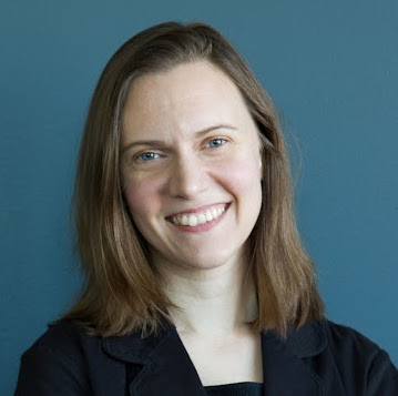 Amanda Gustafson Photo 35