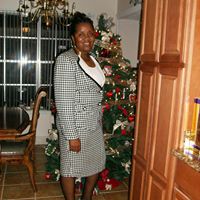 Paulette Warner Photo 8