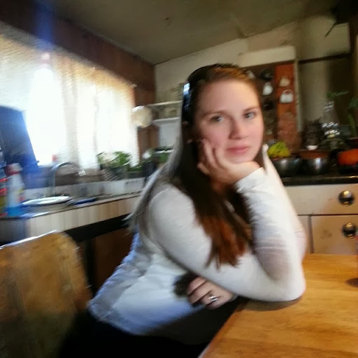 Sarah Hickman Photo 16