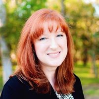 Heather Macallister Photo 3