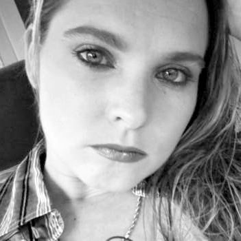 Jessica Calloway Photo 37