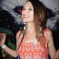 Sarah Sell Photo 22