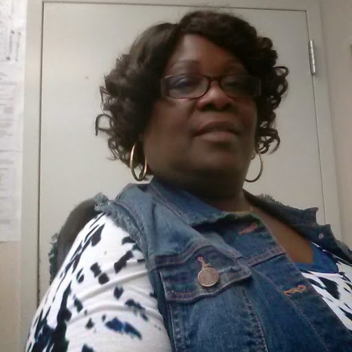 Denise Bryant Photo 5