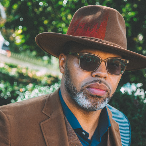 Eric Roberson Photo 34
