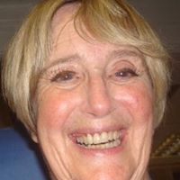 Elizabeth Applegate Photo 11
