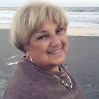 Carolyn Perkins Photo 28