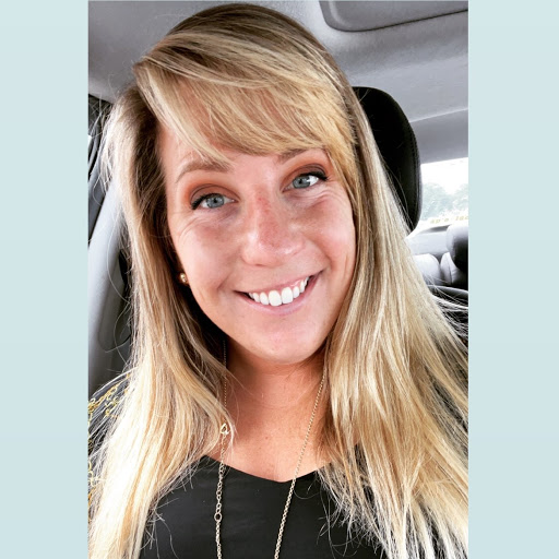 Megan Thomas Photo 27