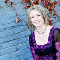 Laurie Callahan Photo 15