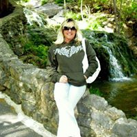 Shari Rowe Photo 7