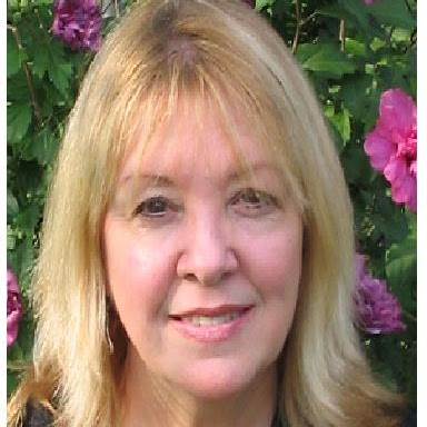 Jane Lloyd Photo 12