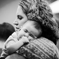 Holly Wolfe Photo 20