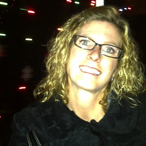 Danielle Schroeder Photo 35