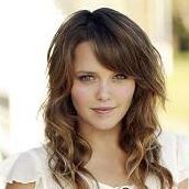 Claire Elliot Photo 9