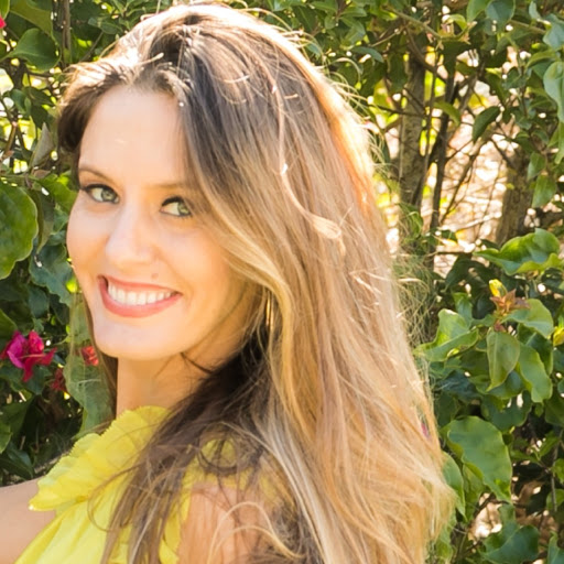 Katrina Maxwell Photo 17