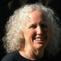 Robyn Holden Photo 8