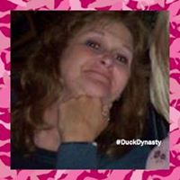 Lisa Holliday Photo 37