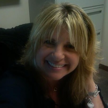Dana Vines Photo 29