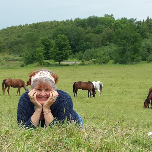 Lynda Watson Photo 37