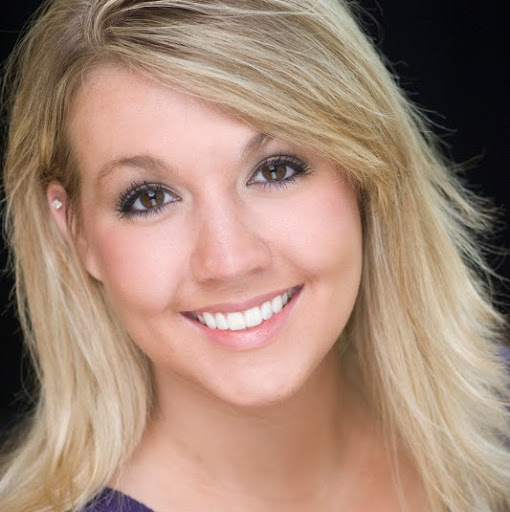Eleanor Adams Photo 7
