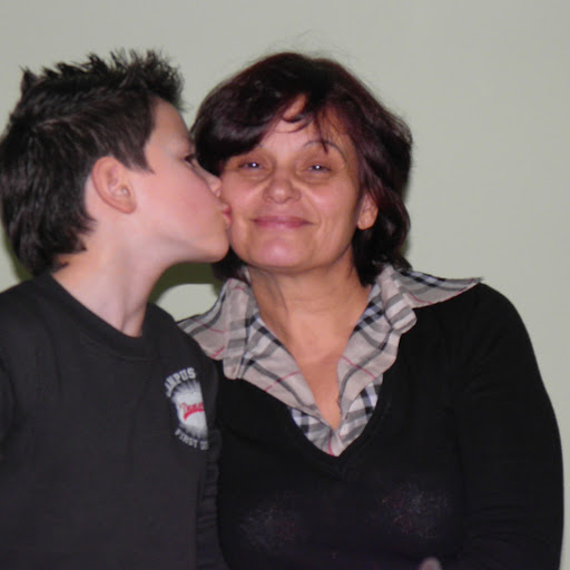 Maria Goncalves Photo 4