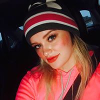 Allie Ellis Photo 8