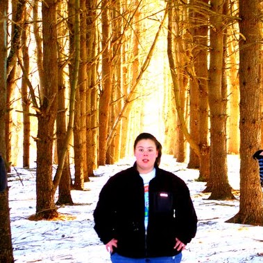 Danielle Crosby Photo 35