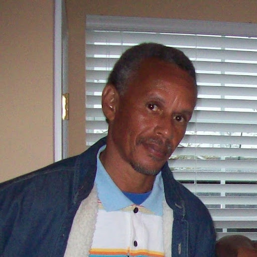 Ronald Holmes Photo 20