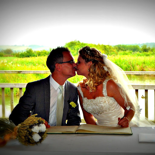 Laura Higgins Photo 39