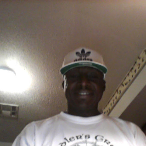 Gregory Singleton Photo 30