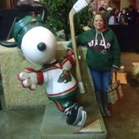 Deanna Larson Photo 33