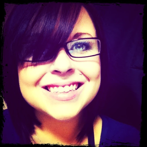 Amanda Richards Photo 9