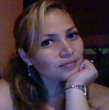 Claudia Ponce Photo 28