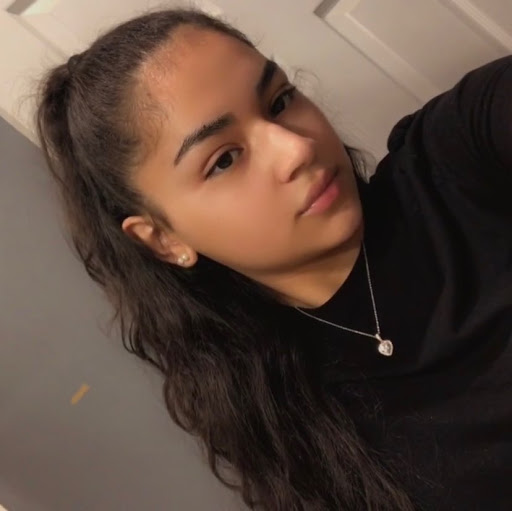 Michelle Torres Photo 18