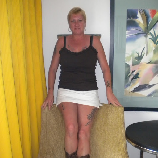 Esther Parrish Photo 6