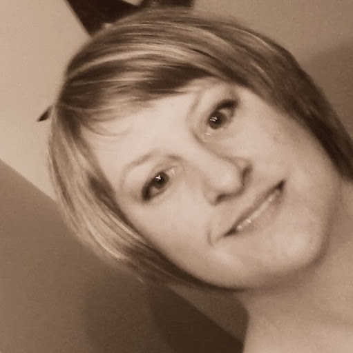Heather Jones Photo 39