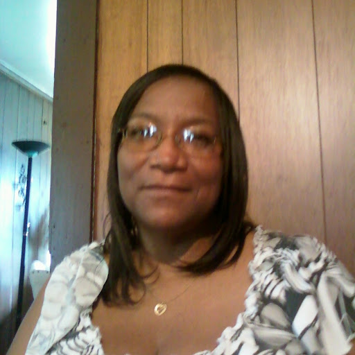 Marie Sanders Photo 25