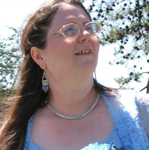 Katie Andrews Photo 38