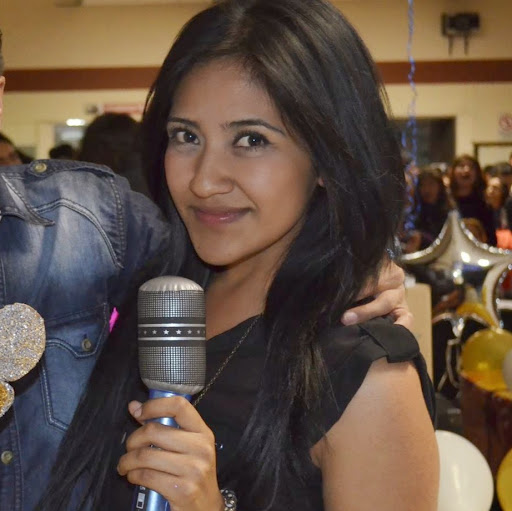 Tania Lopez Photo 13