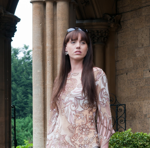 Toni Taylor Photo 22