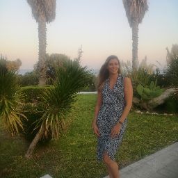 Natalie Rowley Photo 15