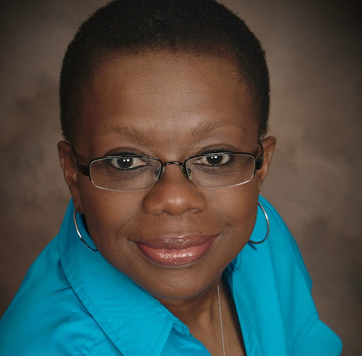 Dee Graham Photo 8