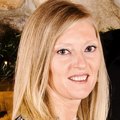 Carrie Nichols Photo 20
