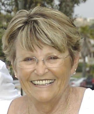 Anita Anderson Photo 12