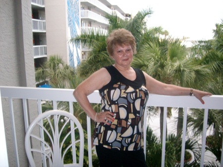 Sandra Wood Photo 20