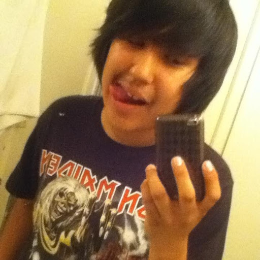 Andy Gonzales Photo 46