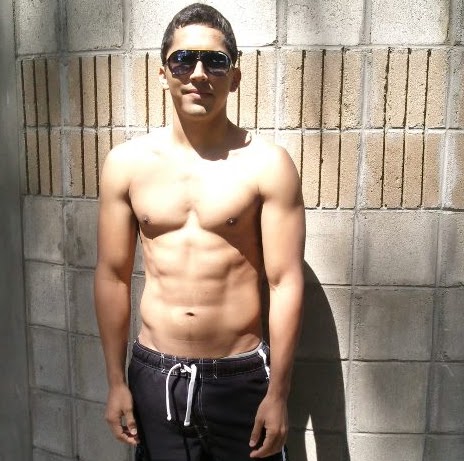Oscar Robles Photo 33